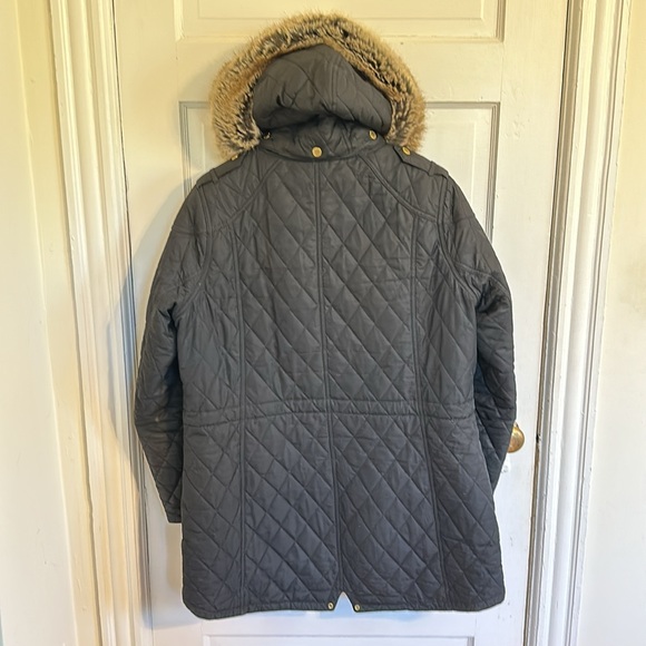 Barbour Enduro Quilted Jacket - Picture 3 of 12